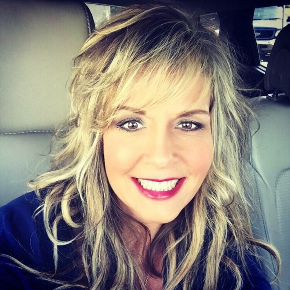 Meet your Posher, Gena